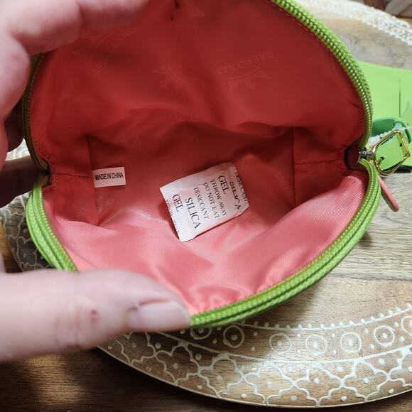 NWT BAEKGAARD Genuine Leather Apple & Coral Clamshell Travel Case w/ Tag  L - Picture 6 of 9